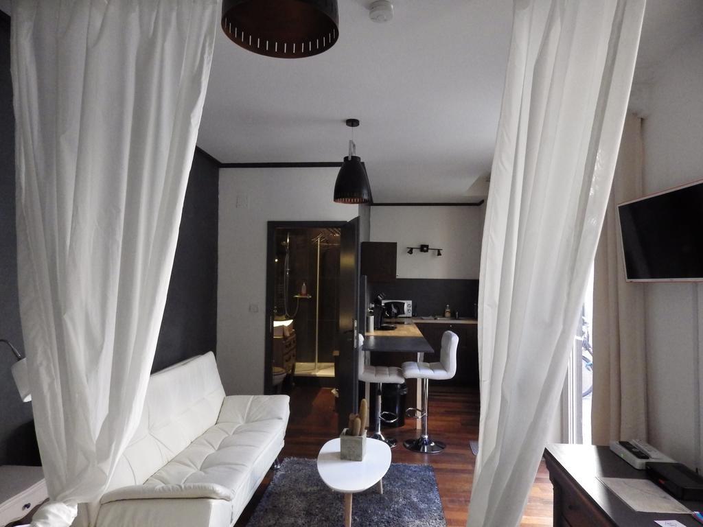 Charmant Studio A Strasbourg Apartamento Exterior foto
